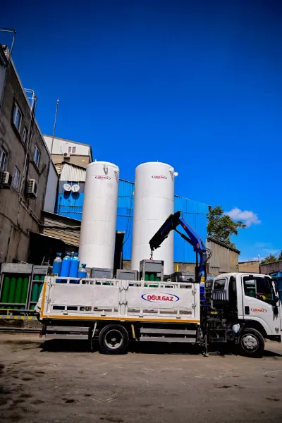 Tesiste gaz tüpü paketleri